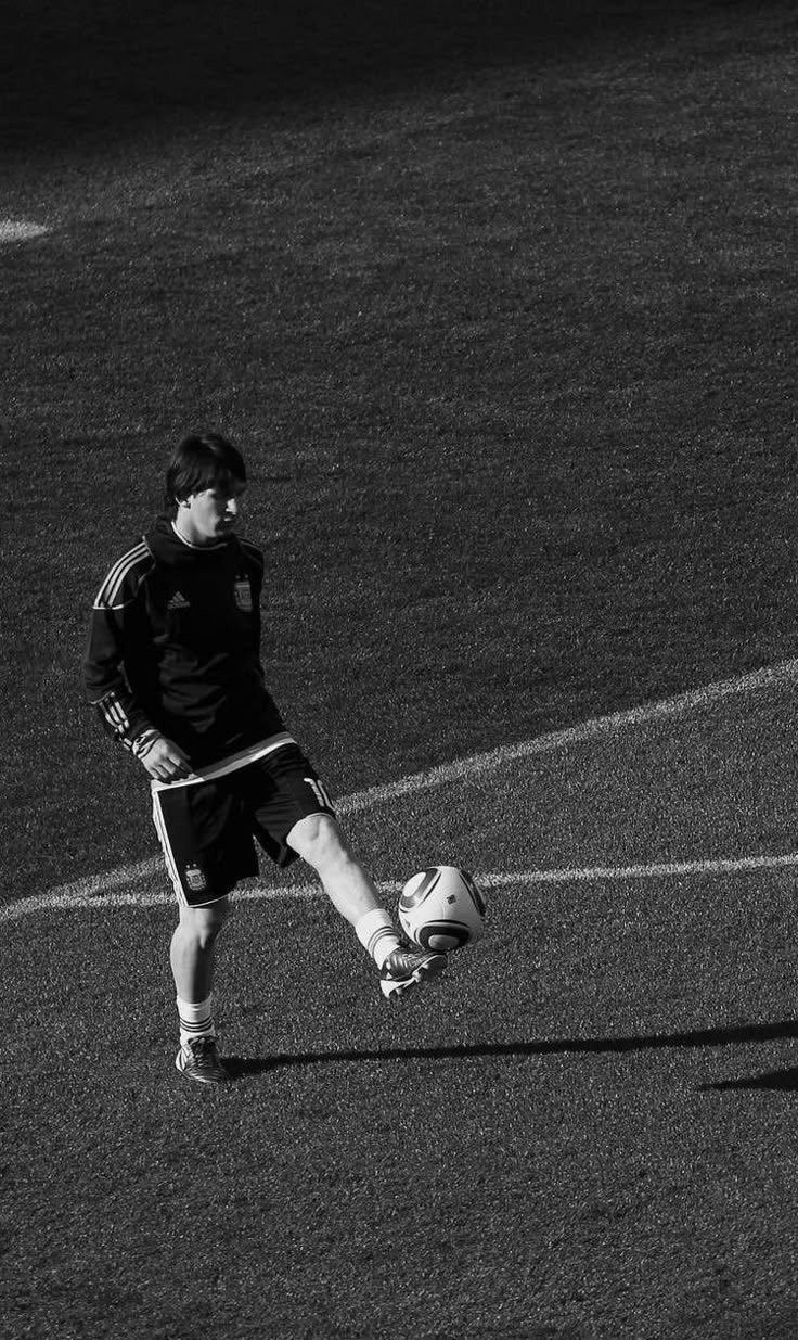 足球职业生涯回顾,球员风采盛放的简单介绍 足球职业生涯回顾,球员风采盛放的简单介绍