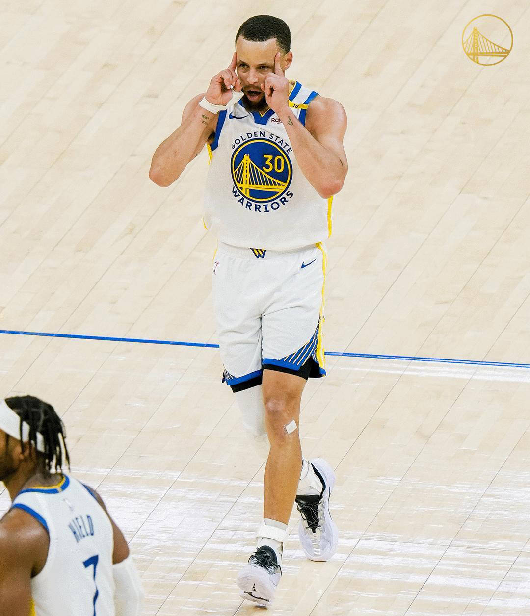 关于勇士上演逆转好戏,库里全场手感火热砍下分的信息 关于勇士上演逆转好戏,库里全场手感火热砍下分的信息