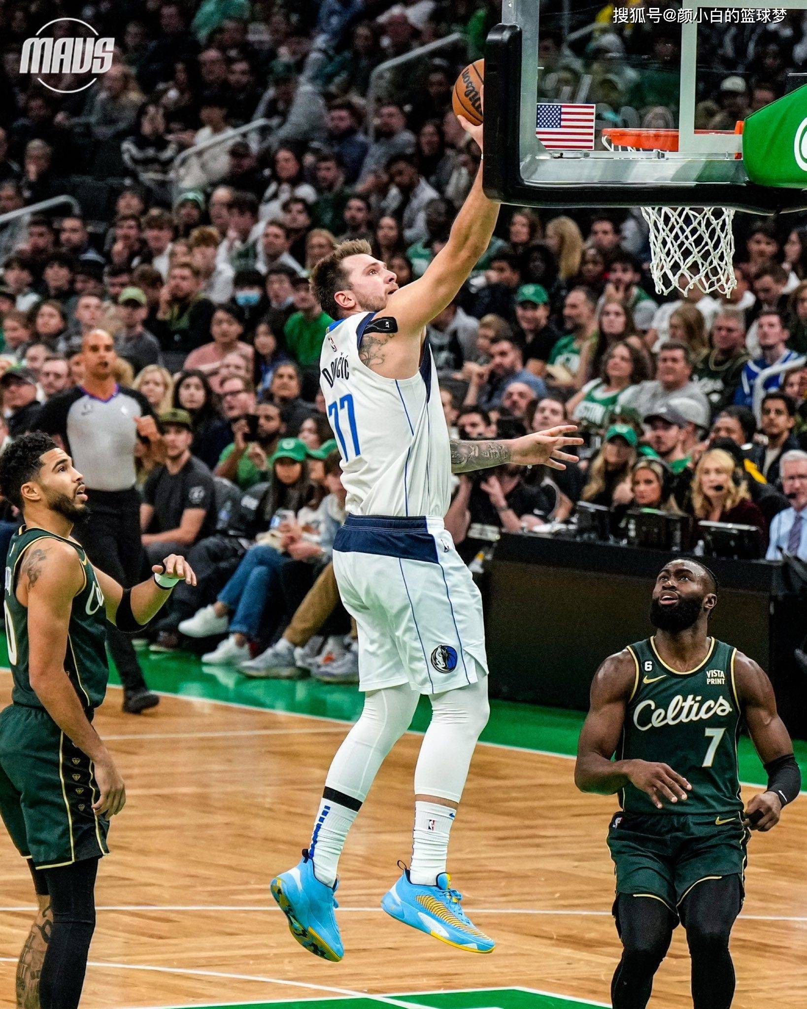 传球大师场均助攻数领跑榜单