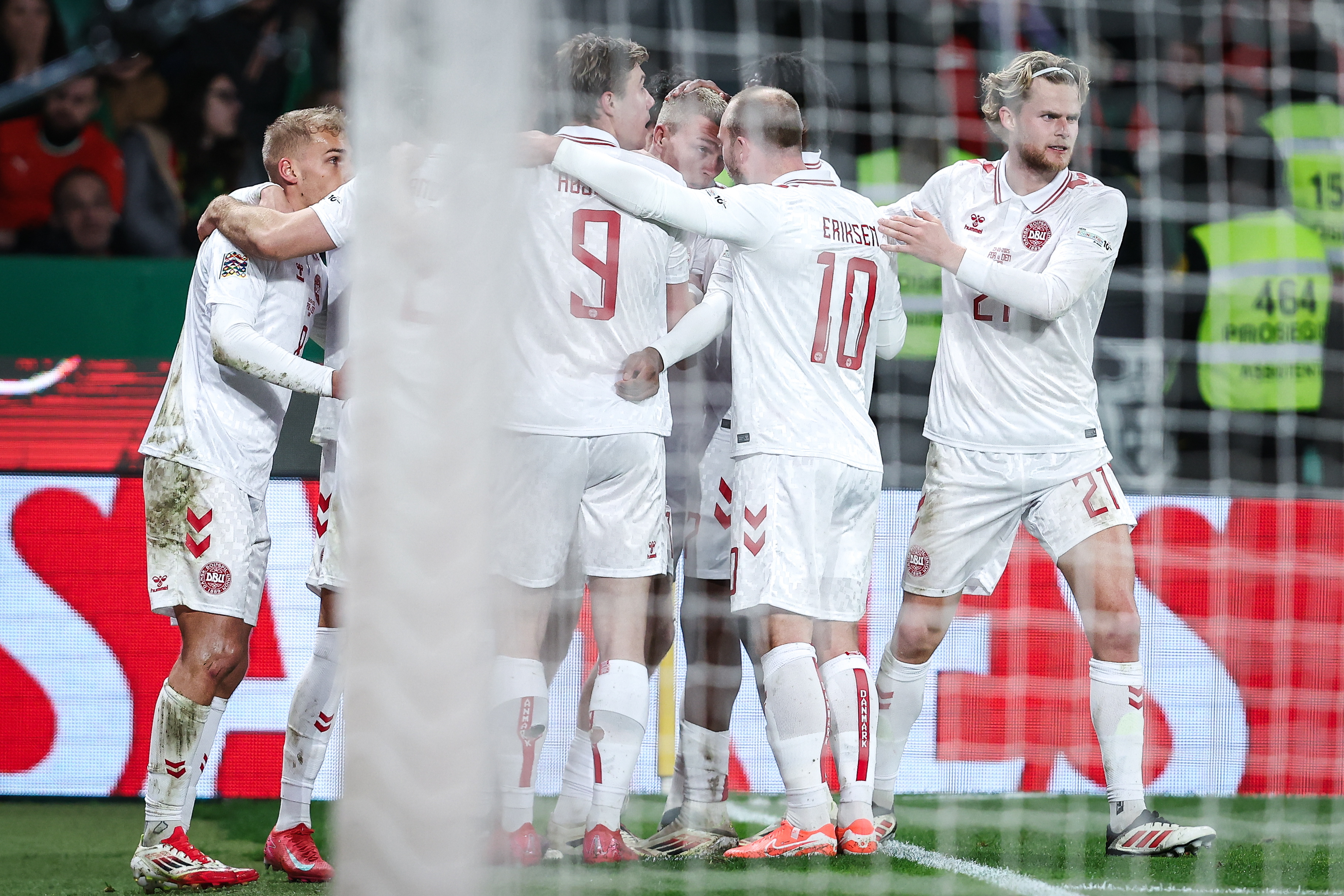 塞尔维亚足球雄心勃发,欧国联半决赛晋级的简单介绍 塞尔维亚足球雄心勃发,欧国联半决赛晋级的简单介绍