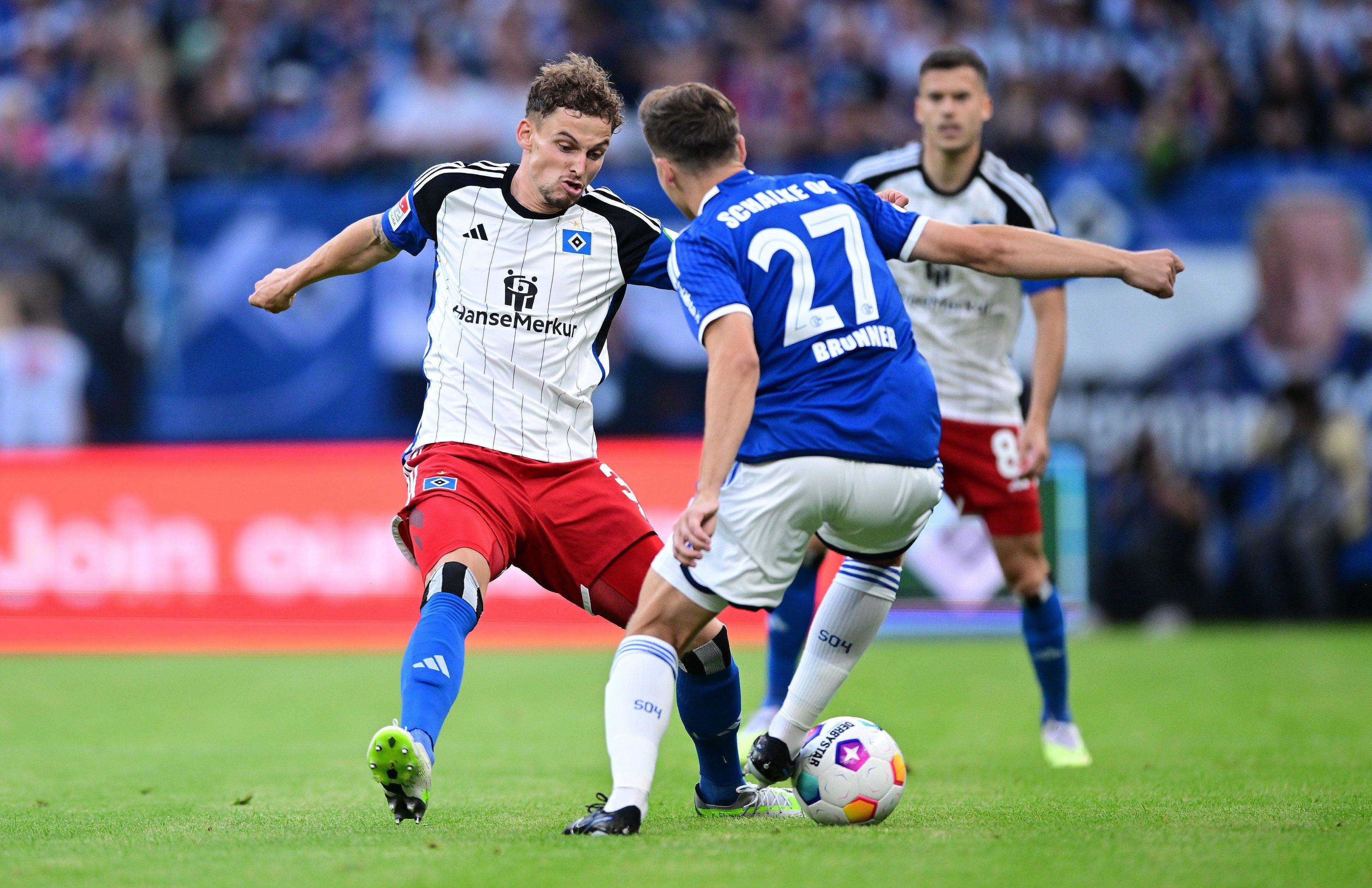 门兴格拉德巴赫主场大胜,球队状态回暖 门兴格拉德巴赫主场大胜,球队状态回暖