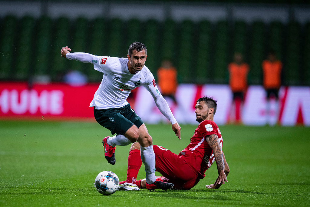 不莱梅遭遇惨败,陷入保级泥潭的简单介绍 不莱梅遭遇惨败,陷入保级泥潭的简单介绍